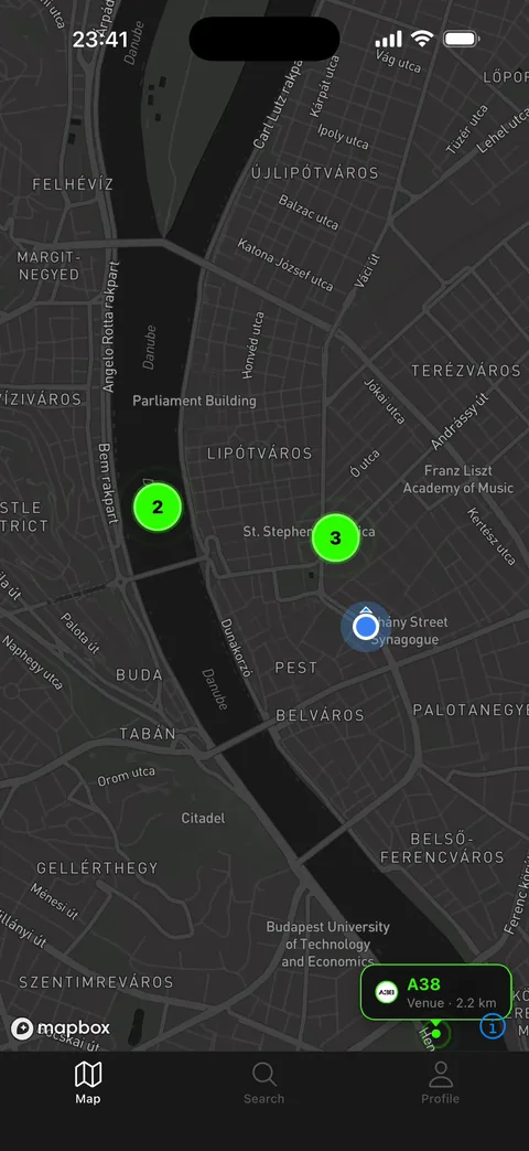 The VIBE map: tapping a cluster zooms in to Toldi Klub, and tapping its pin opens tonight's event.